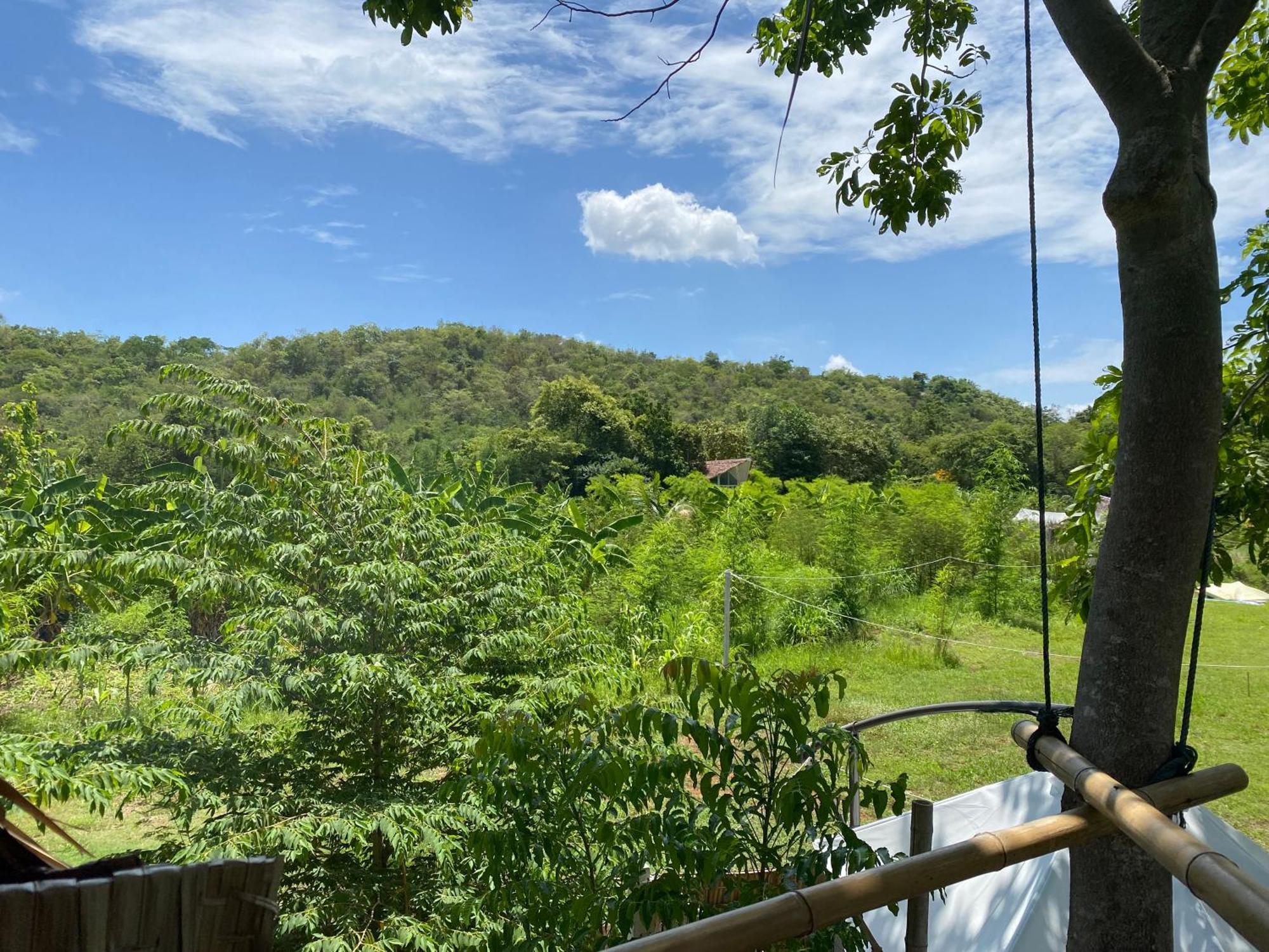 Hotel Royal Mountain Hut Ratchaburi Exterior foto