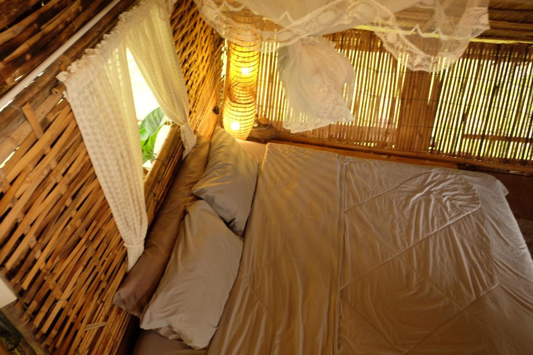 Hotel Royal Mountain Hut Ratchaburi Exterior foto